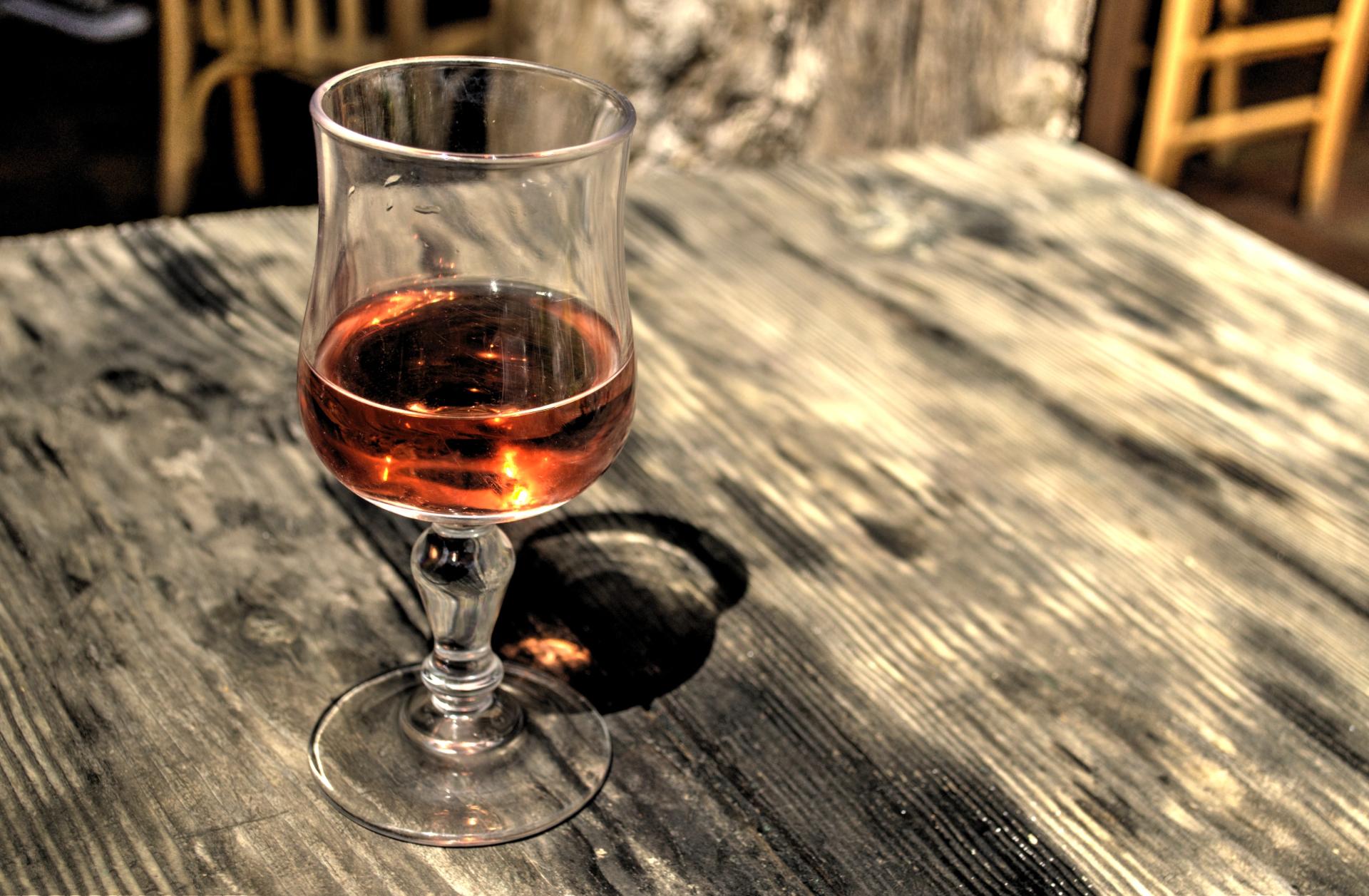 Cruzeiro no Douro com Degusta&ccedil;&atilde;o de Vinhos: Um Toque de Eleg&acirc;ncia