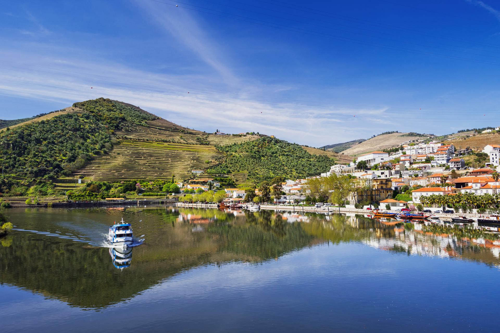 Cruzeiro R&eacute;gua - Pinh&atilde;o - R&eacute;gua com Almo&ccedil;o - 2